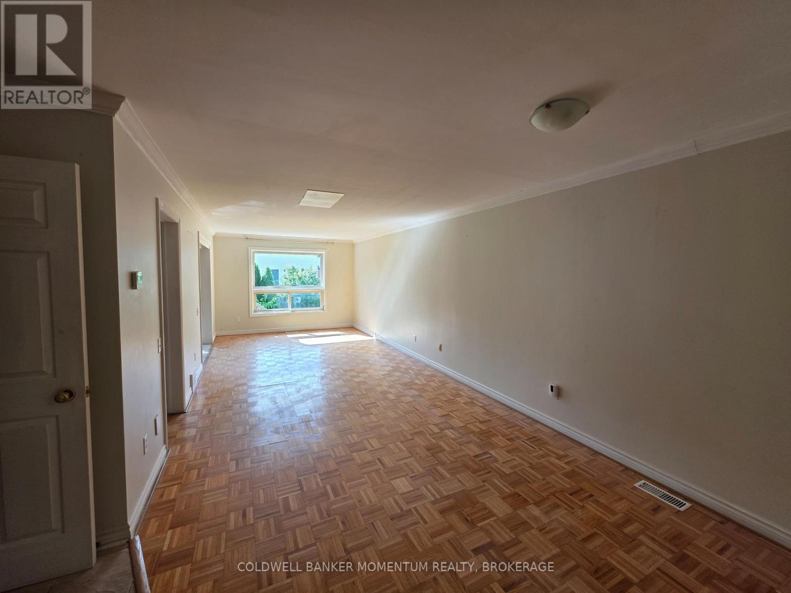 7 Terrama Court, St. Catharines, Ontario  L2S 3X1 - Photo 4 - X12704656