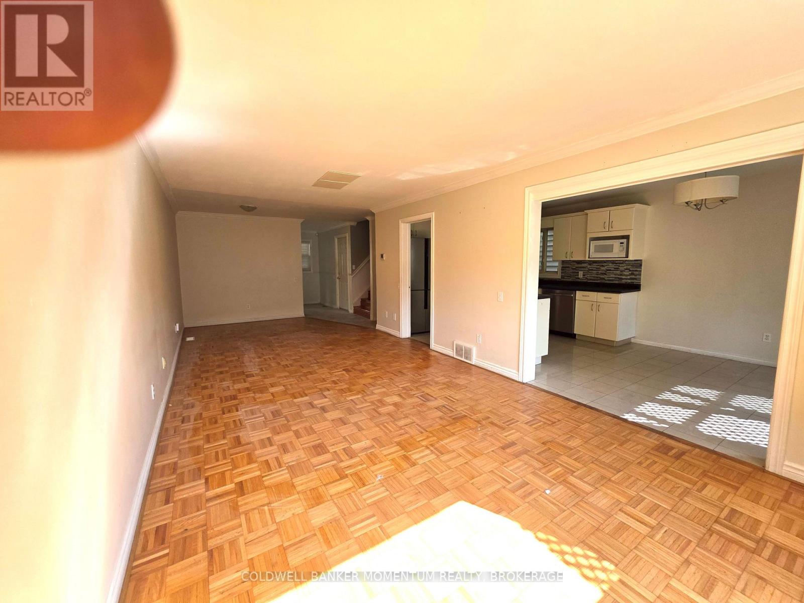 7 Terrama Court, St. Catharines, Ontario  L2S 3X1 - Photo 6 - X12704656