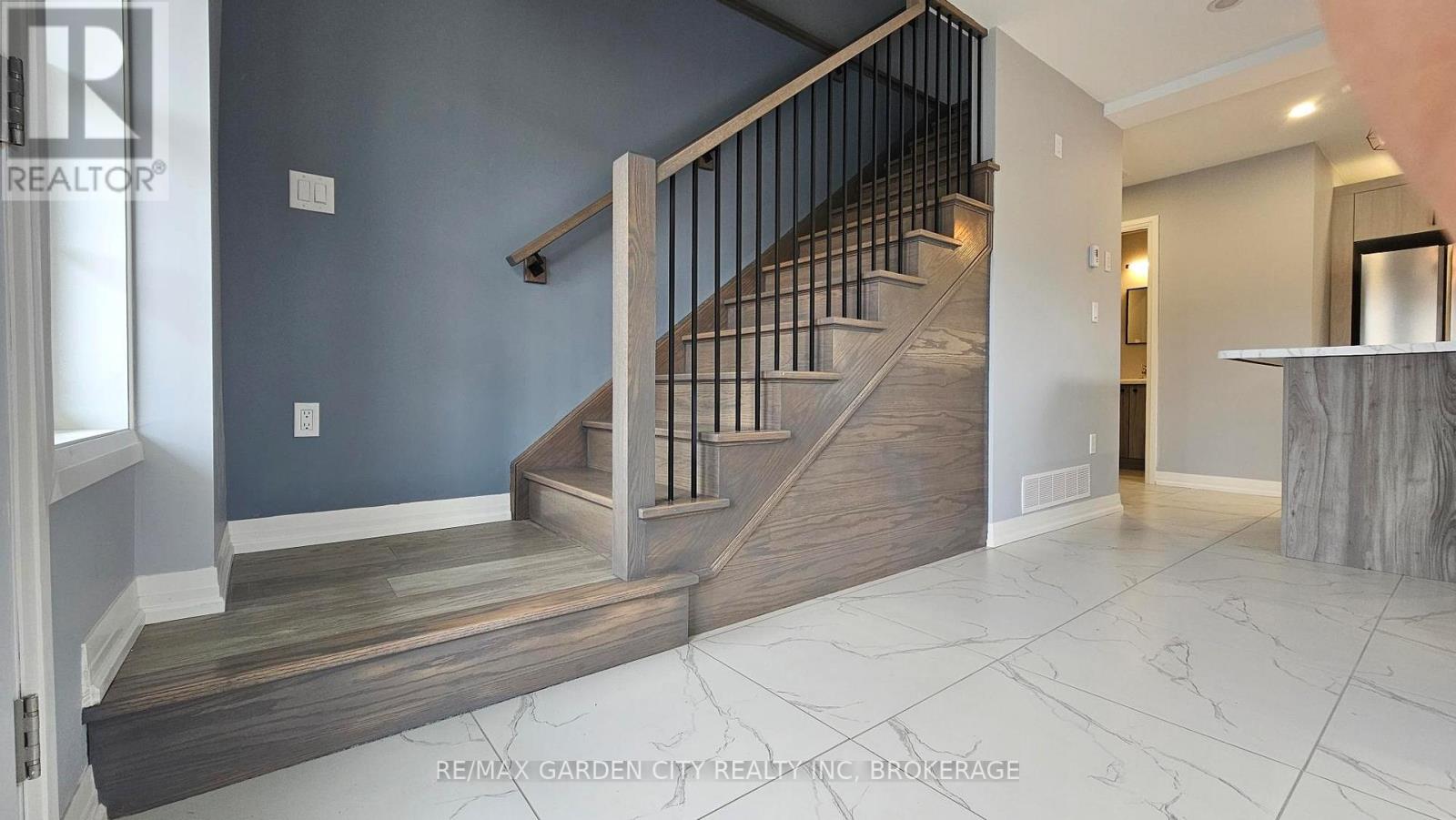 5 Cunningham Street, Thorold, Ontario  L2V 3K6 - Photo 9 - X12704742