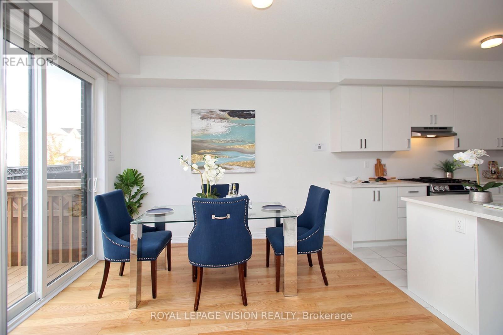 21 Sorbara Way, Whitby, Ontario  L1M 0M4 - Photo 11 - E12474410