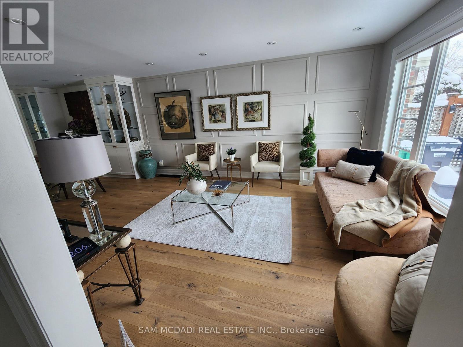 3620 Ponytrail Drive, Mississauga, Ontario  L4X 1W4 - Photo 6 - W12704068