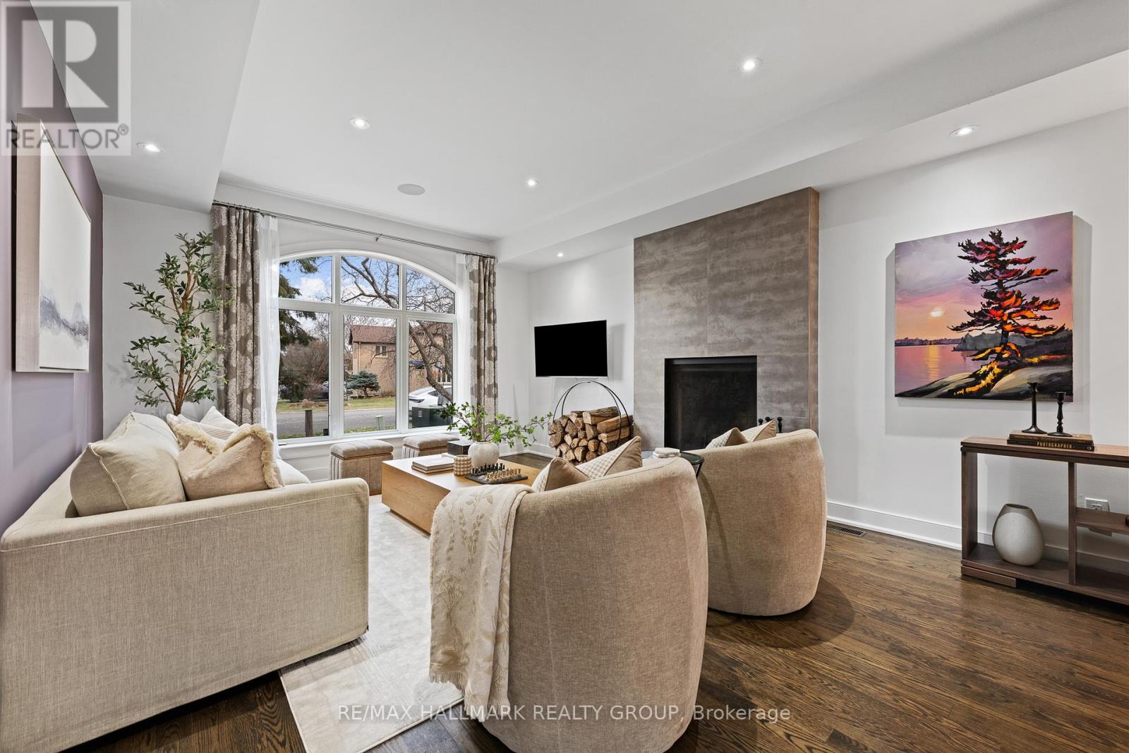 91 Shaughnessy Crescent, Ottawa, Ontario  K2K 2N1 - Photo 4 - X12700052