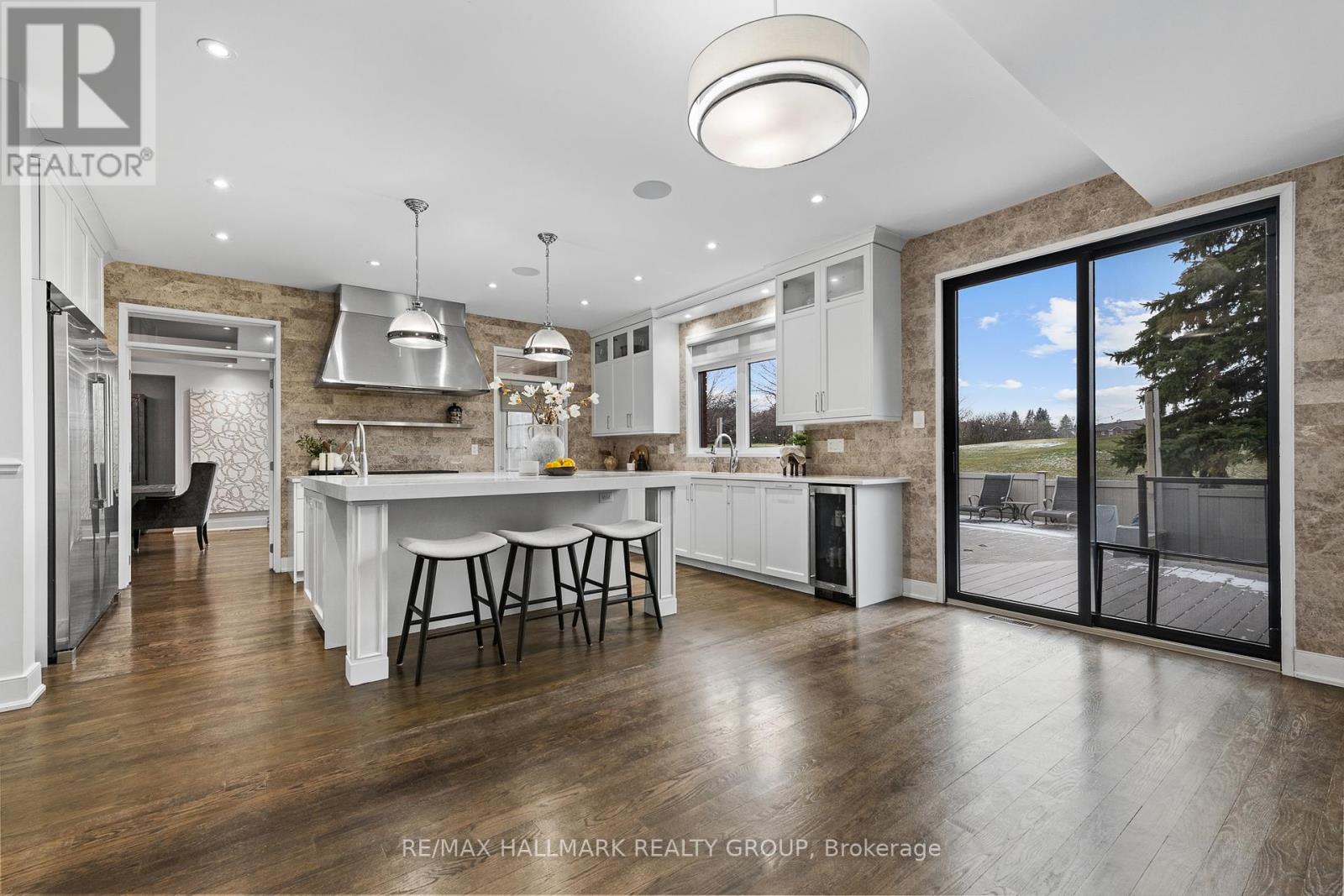 91 Shaughnessy Crescent, Ottawa, Ontario  K2K 2N1 - Photo 8 - X12700052