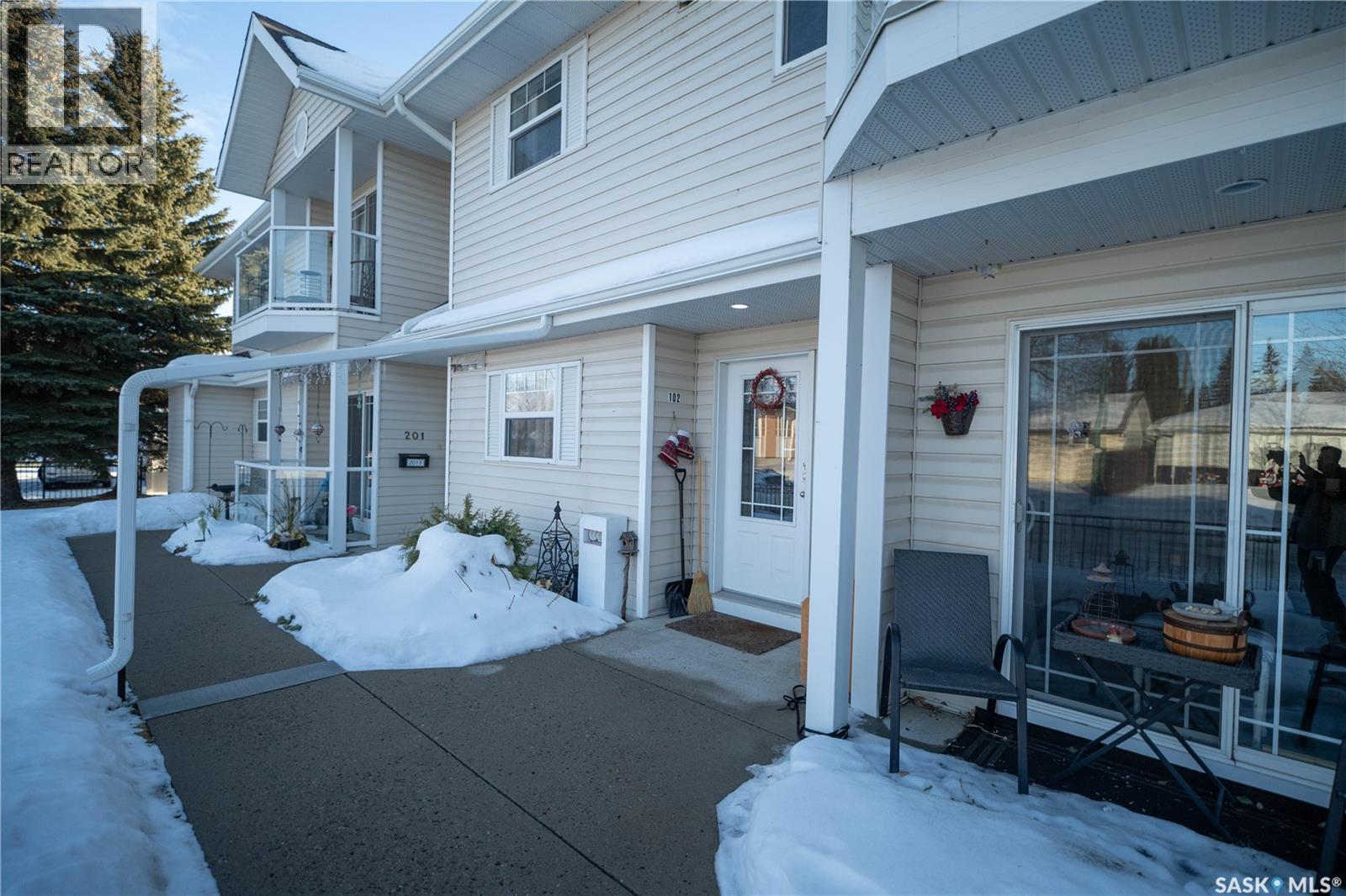 102f 141 105th Street W, Saskatoon, Saskatchewan  S7N 1N3 - Photo 2 - SK026920