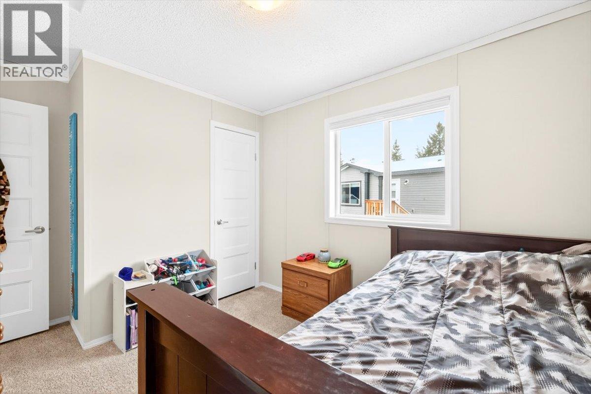 22 Wilderness Heights Drive, Elkford, British Columbia  V0B 1H0 - Photo 27 - 10373017