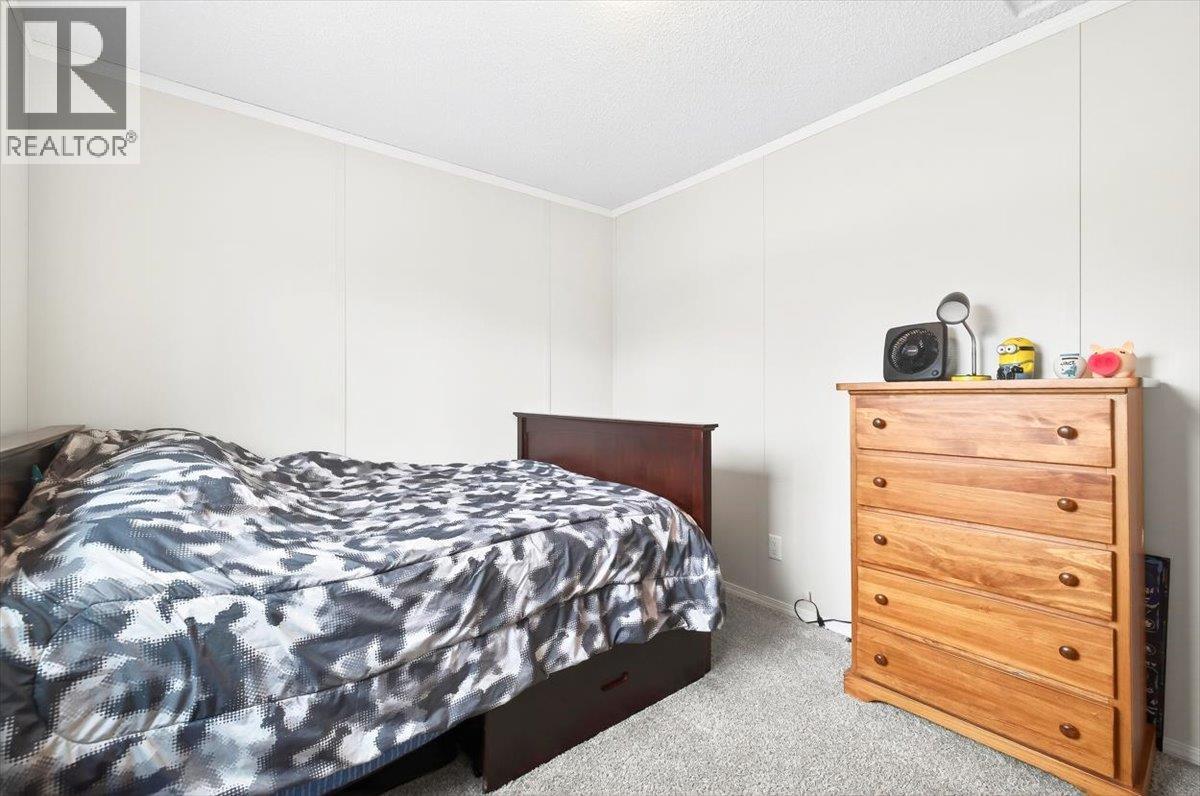 22 Wilderness Heights Drive, Elkford, British Columbia  V0B 1H0 - Photo 25 - 10373017