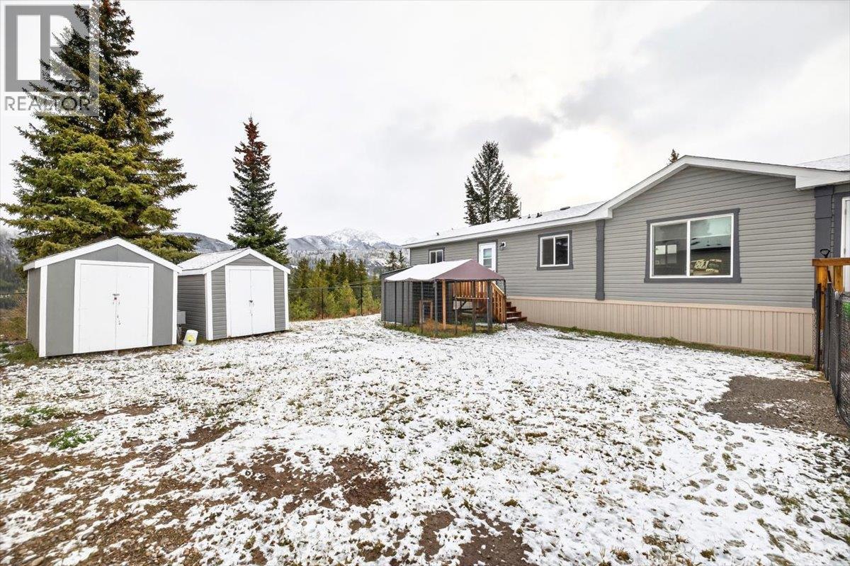 22 WILDERNESS HEIGHTS Drive, Elkford, British Columbia