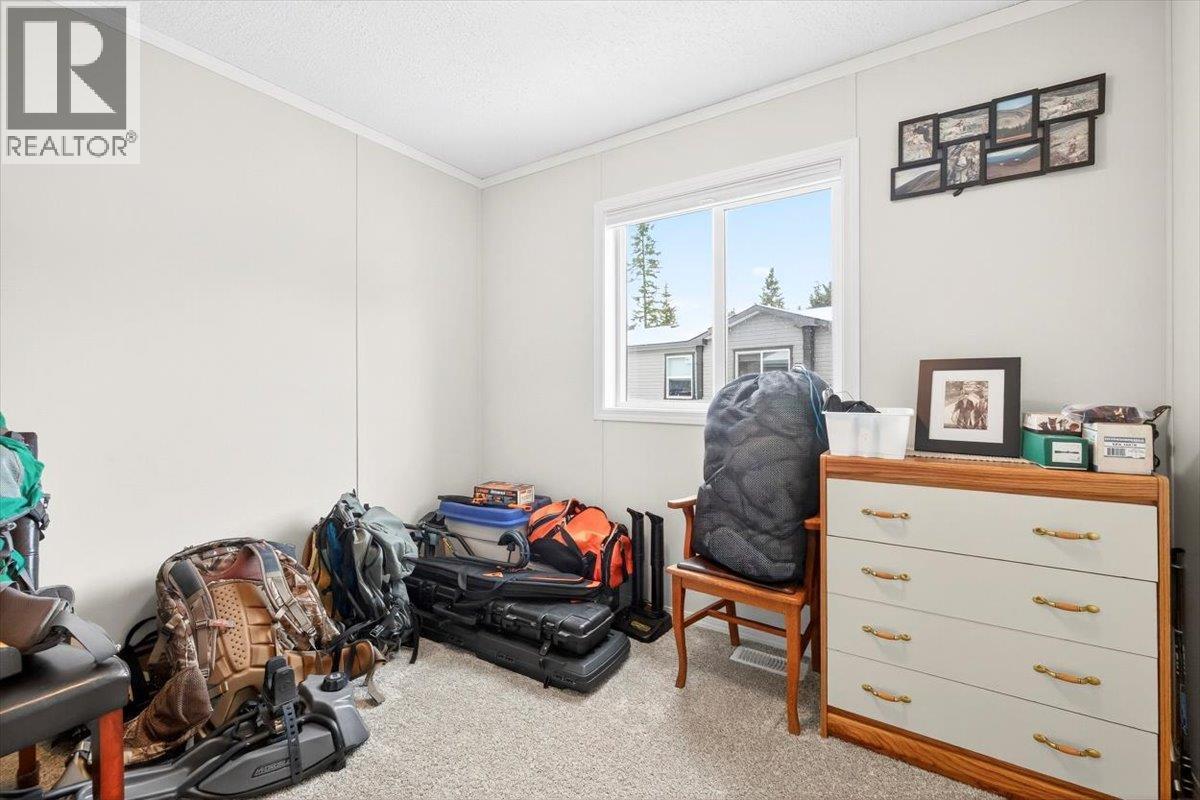 22 Wilderness Heights Drive, Elkford, British Columbia  V0B 1H0 - Photo 28 - 10373017