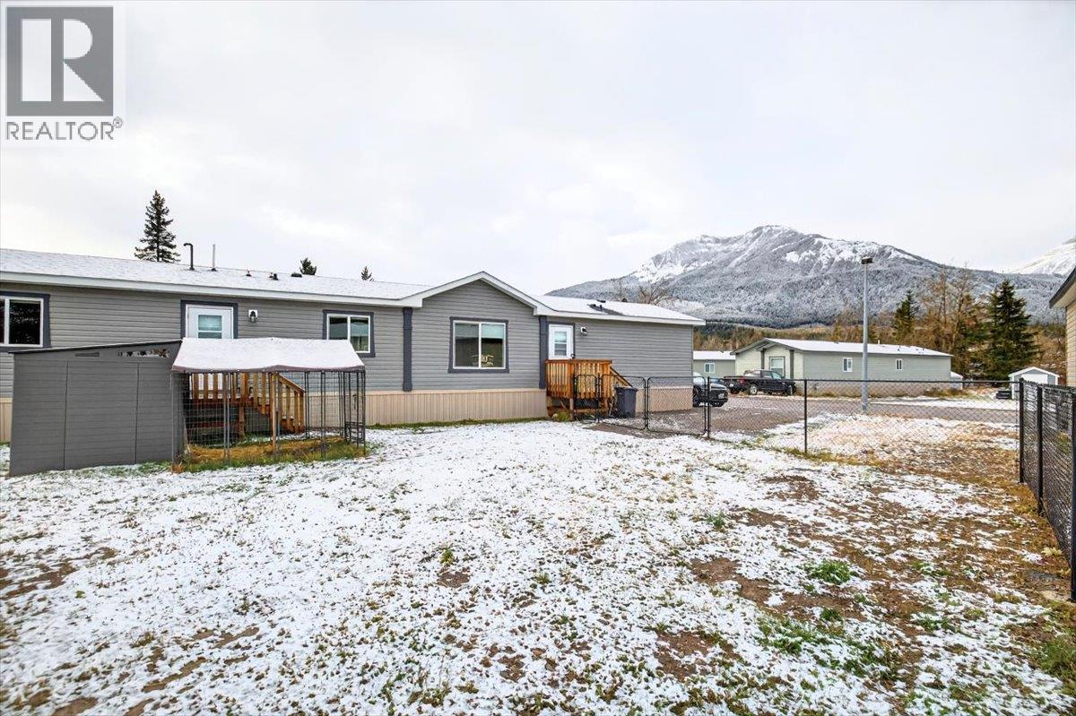 22 Wilderness Heights Drive, Elkford, British Columbia  V0B 1H0 - Photo 38 - 10373017