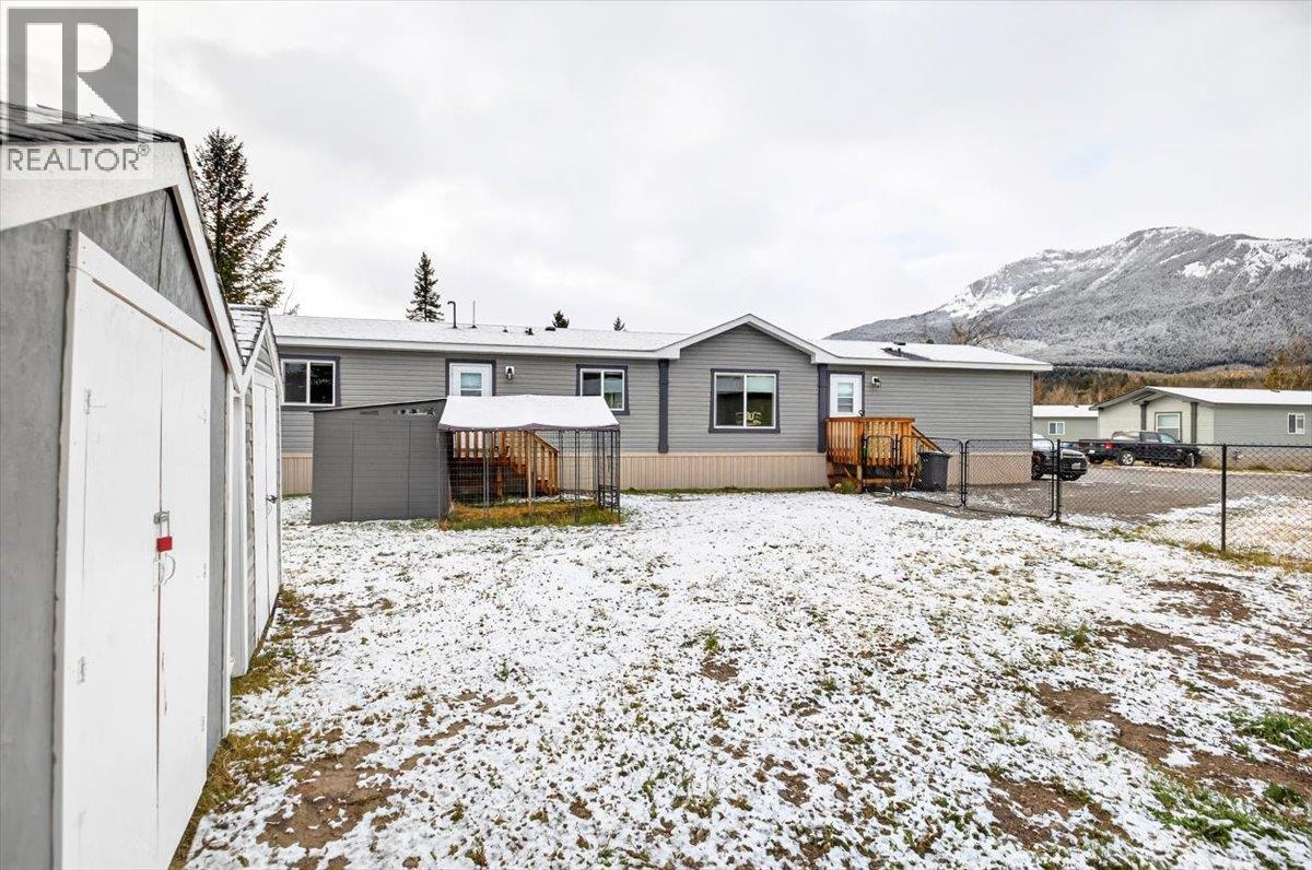 22 Wilderness Heights Drive, Elkford, British Columbia  V0B 1H0 - Photo 39 - 10373017