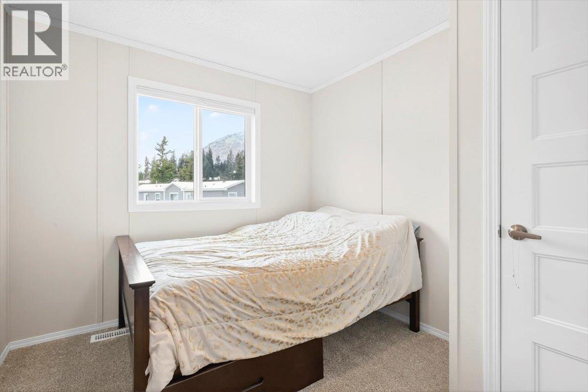 22 Wilderness Heights Drive, Elkford, British Columbia  V0B 1H0 - Photo 21 - 10373017