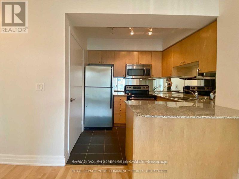 1101 - 8 Scollard Street, Toronto, Ontario  M5R 1M2 - Photo 6 - C12704780