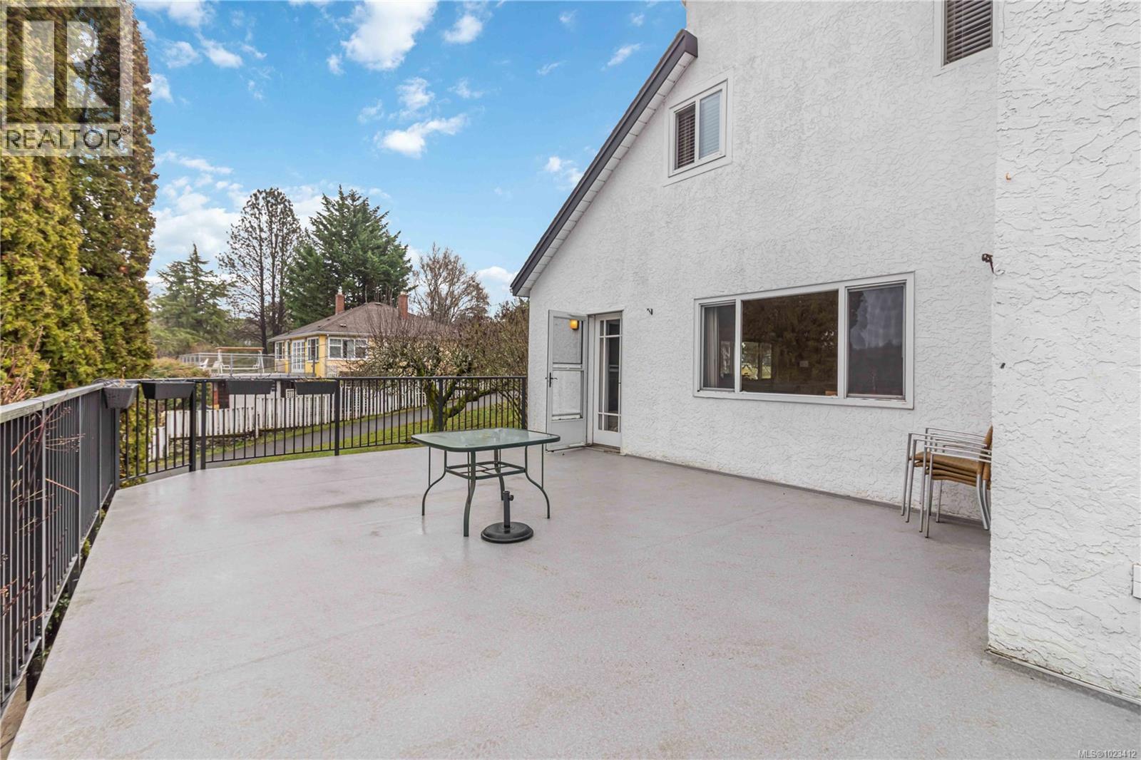 956 Westing Rd, Saanich, British Columbia  V9A 2G5 - Photo 11 - 1023412