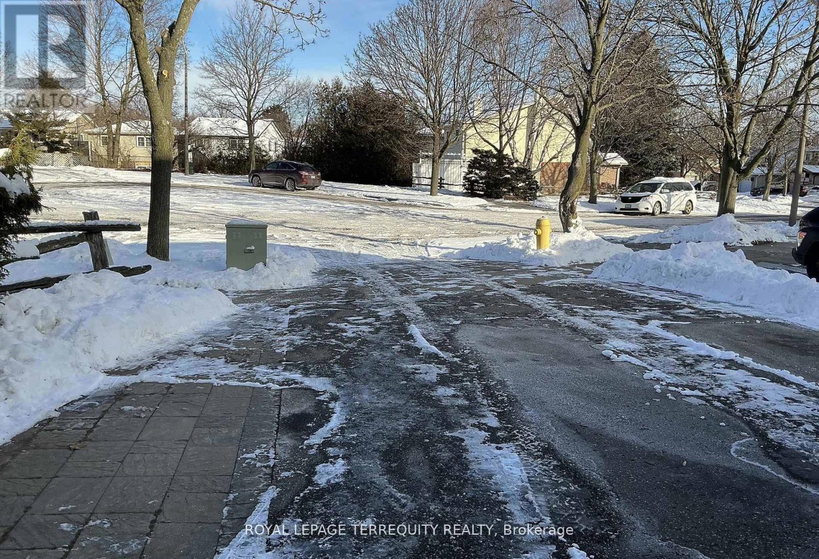 527 Carmello Court, Pickering, Ontario  L1W 2Z4 - Photo 3 - E12704638