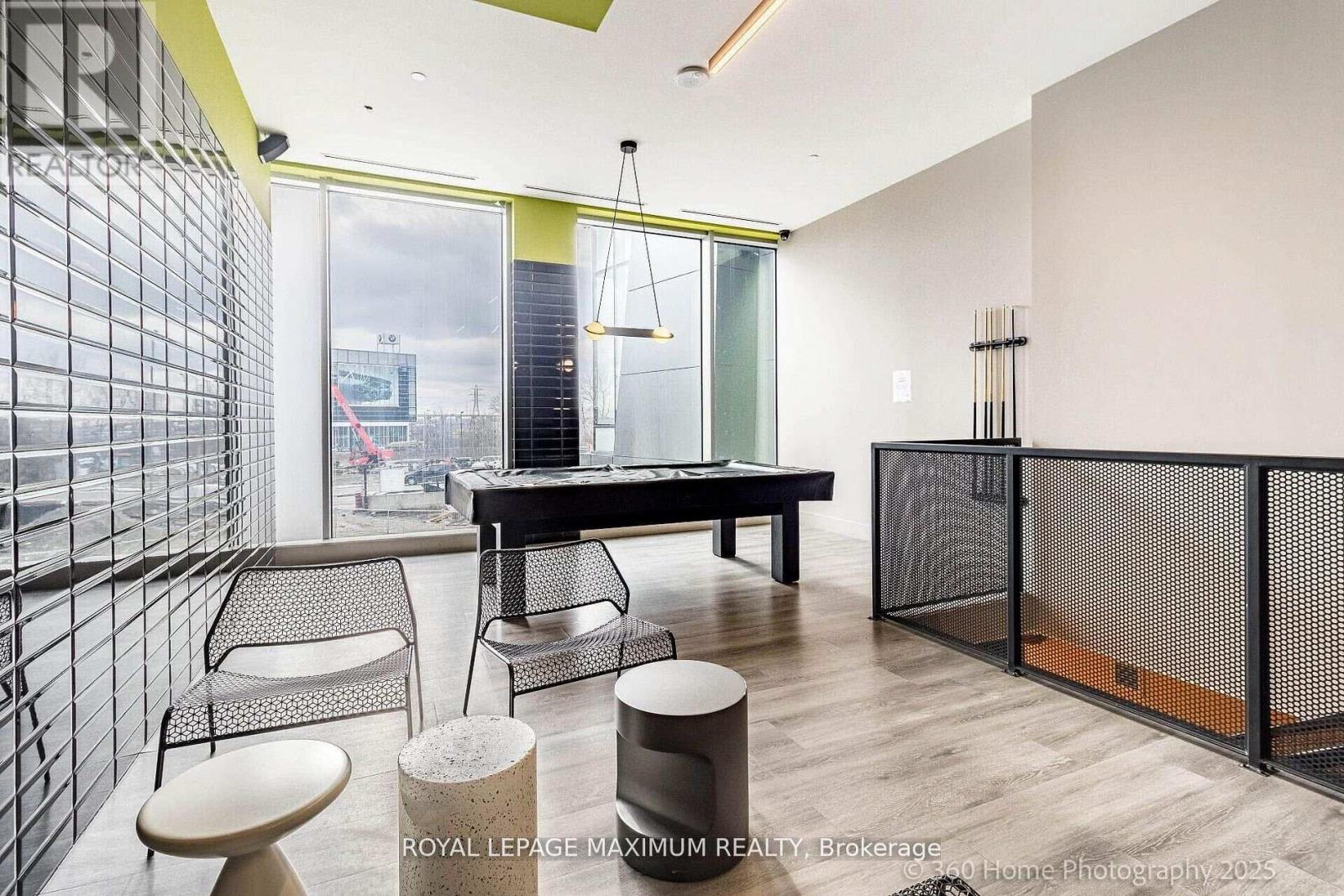 508 - 15 Baseball Place, Toronto, Ontario  M4M 0E6 - Photo 2 - E12704754