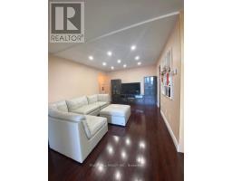 519 - 1 MASSEY SQUARE, Toronto, Ontario