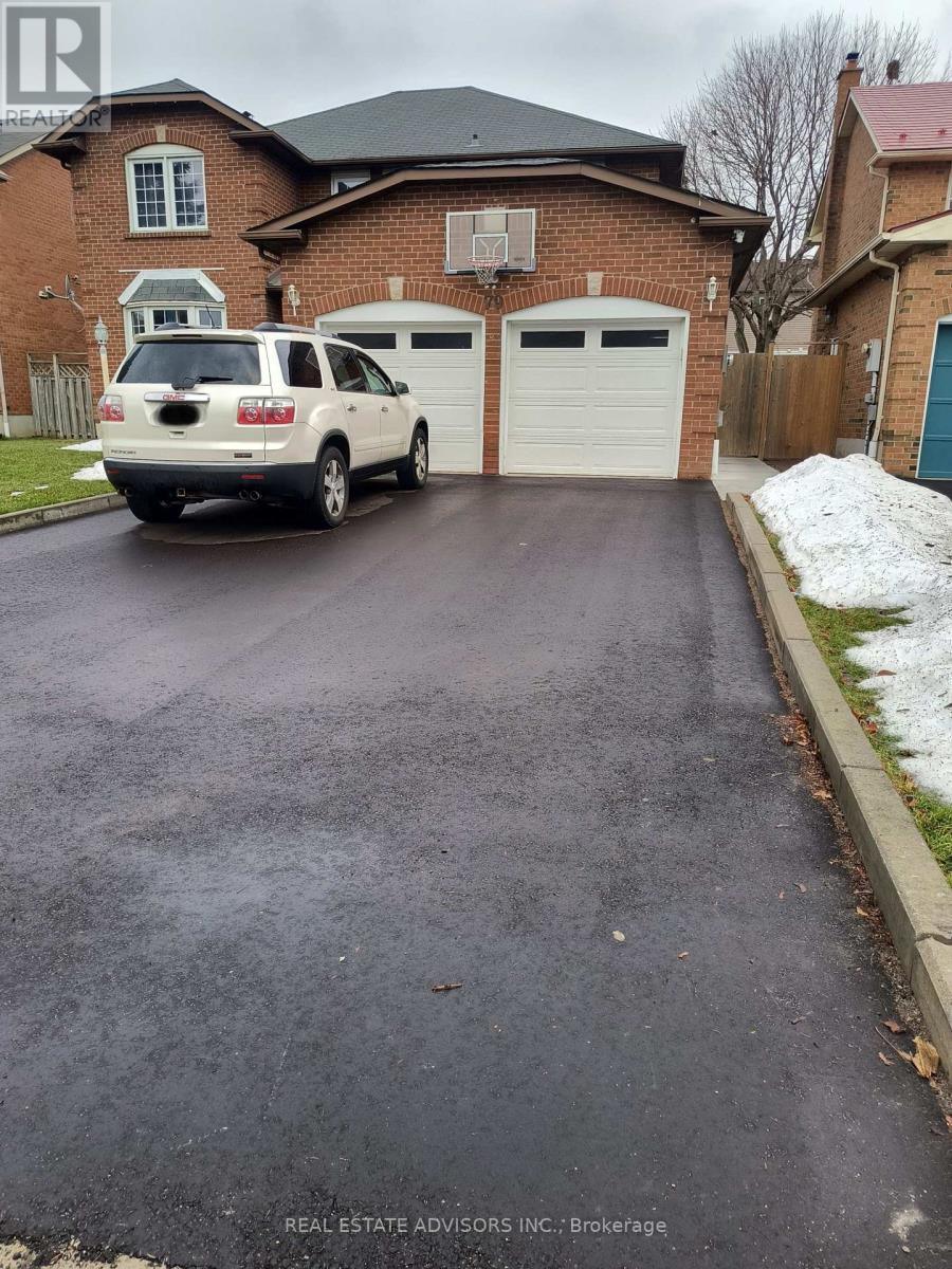79 GATES CRESCENT, Ajax, Ontario