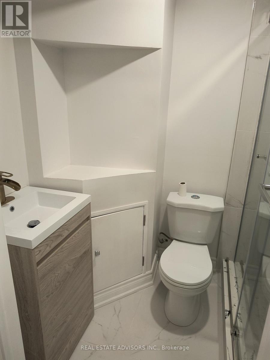 79 Gates Crescent, Ajax, Ontario  L1S 6Z4 - Photo 16 - E12704824