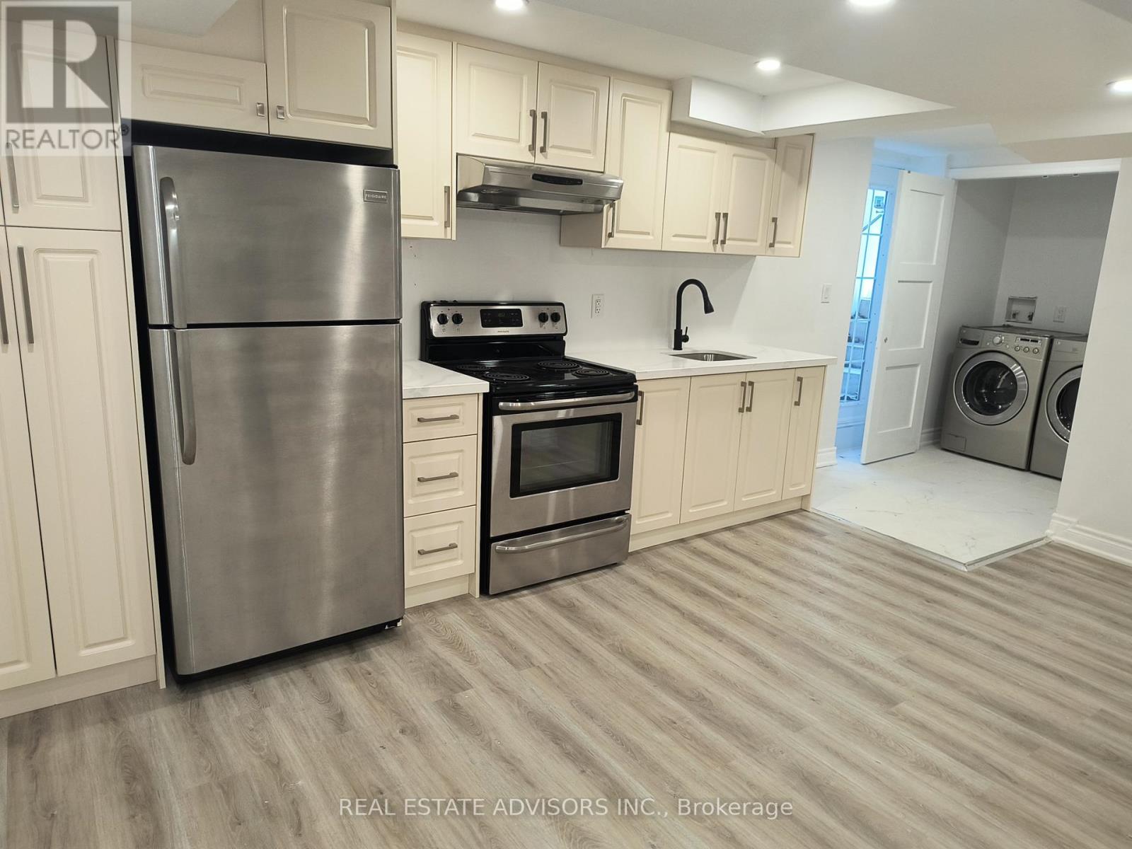 79 Gates Crescent, Ajax, Ontario  L1S 6Z4 - Photo 17 - E12704824