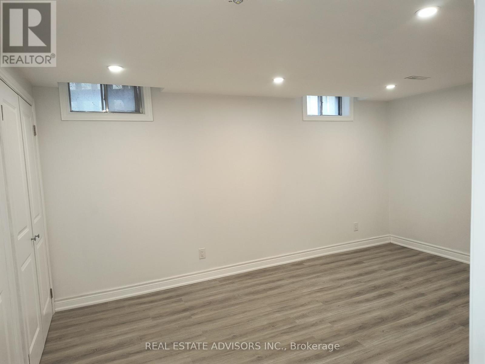 79 Gates Crescent, Ajax, Ontario  L1S 6Z4 - Photo 2 - E12704824