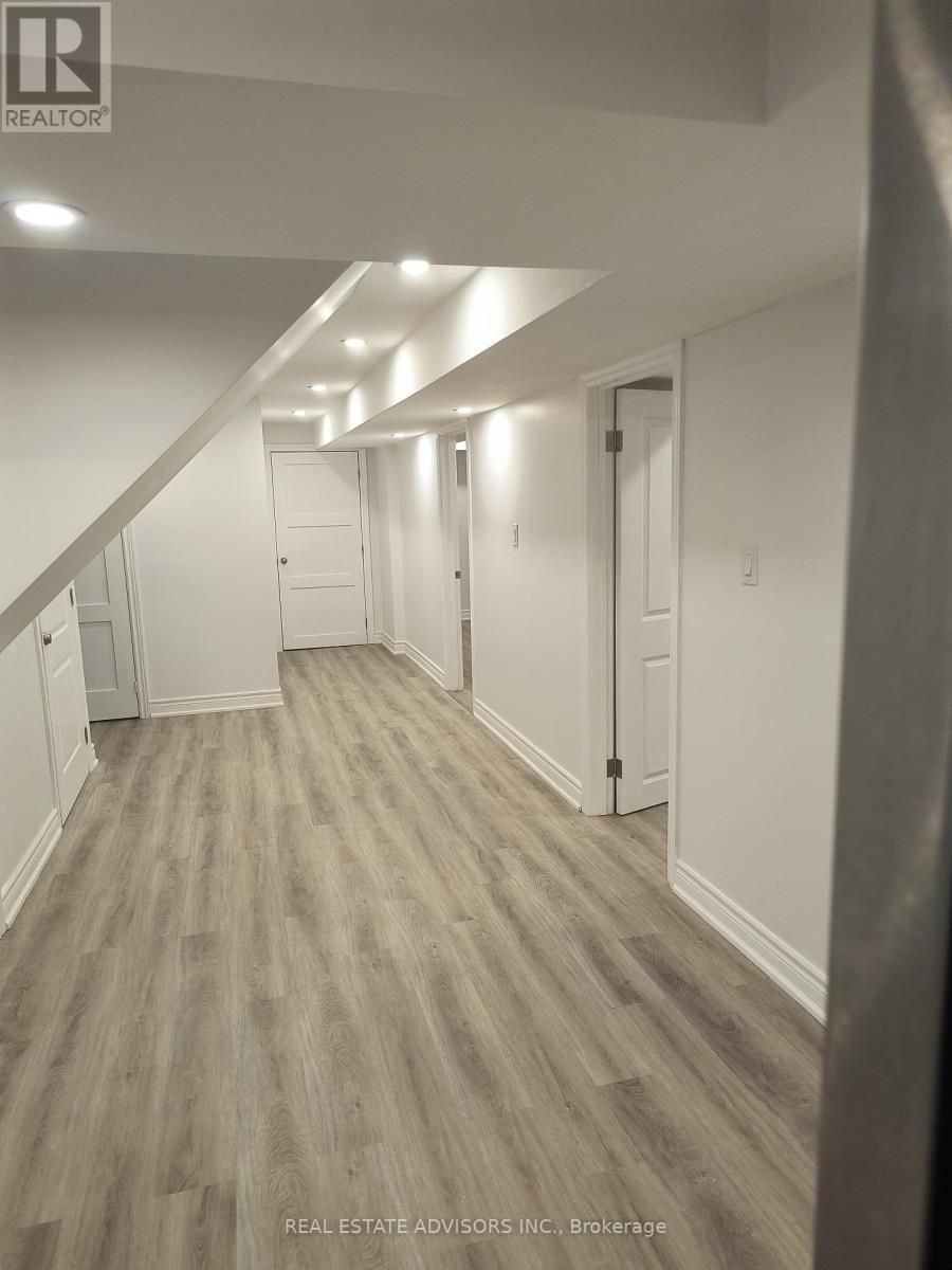 79 Gates Crescent, Ajax, Ontario  L1S 6Z4 - Photo 9 - E12704824