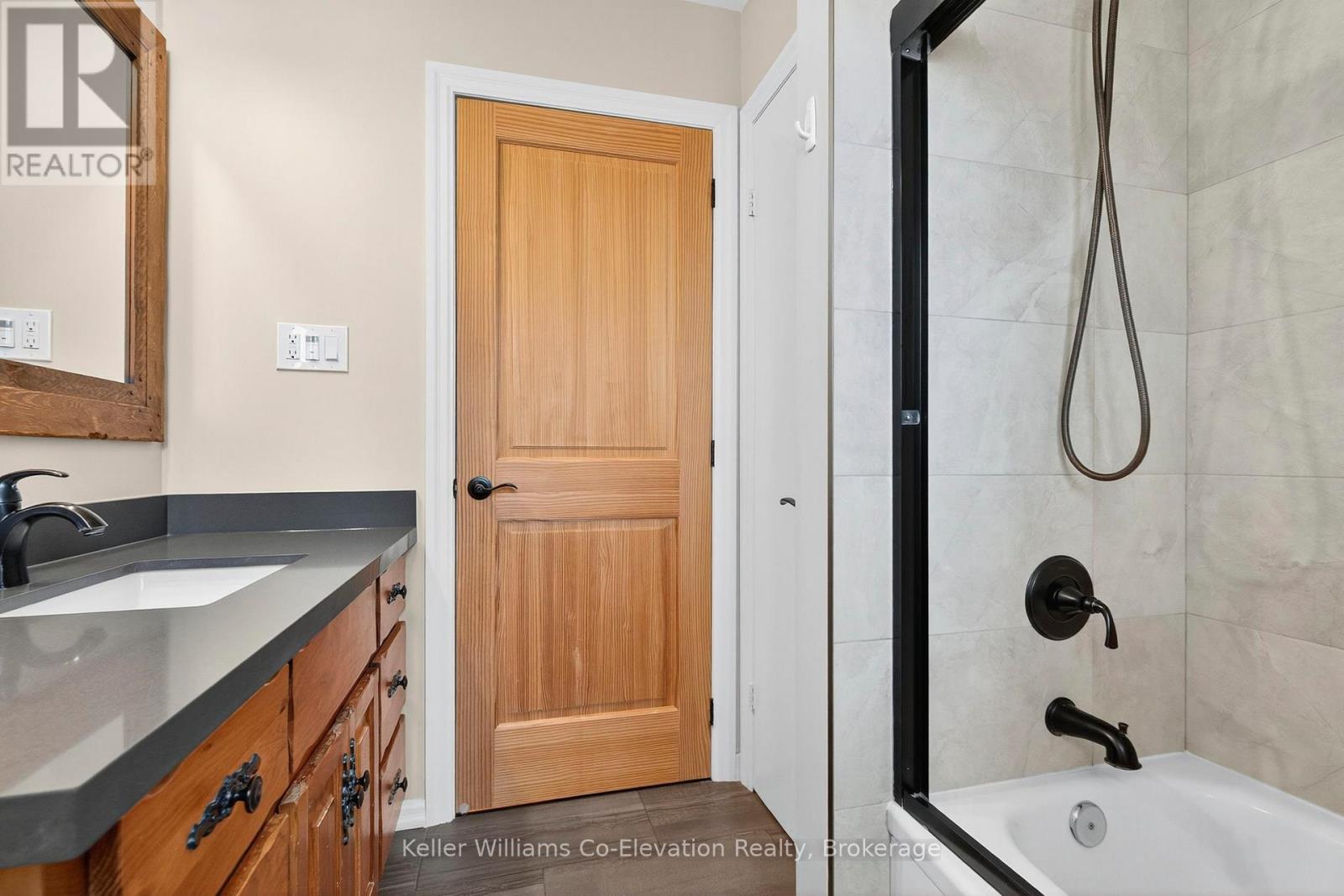 1948 Tiny Beaches Road South Road S, Tiny, Ontario  L0L 1P1 - Photo 25 - S12416254