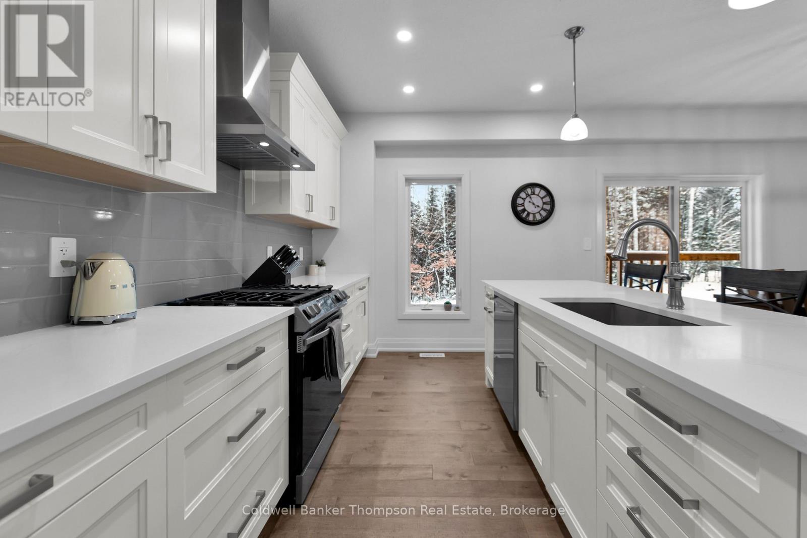 25 Eaglecrest Avenue, Huntsville, Ontario  P1H 0G5 - Photo 12 - X12696952