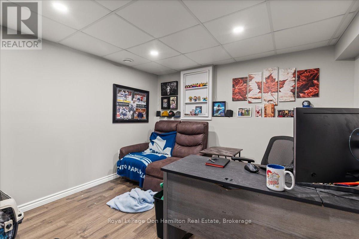 42 John Street, Morris Turnberry, Ontario  N0G 1E0 - Photo 33 - X12460143