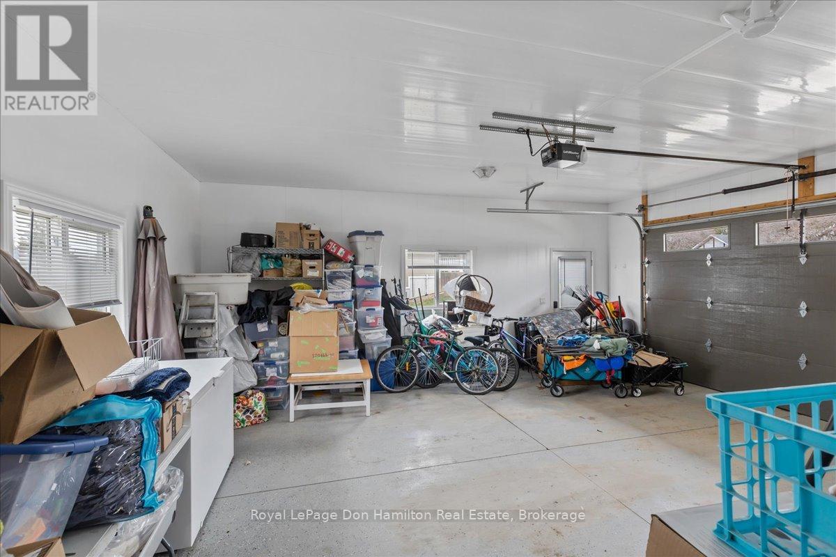 42 John Street, Morris Turnberry, Ontario  N0G 1E0 - Photo 37 - X12460143