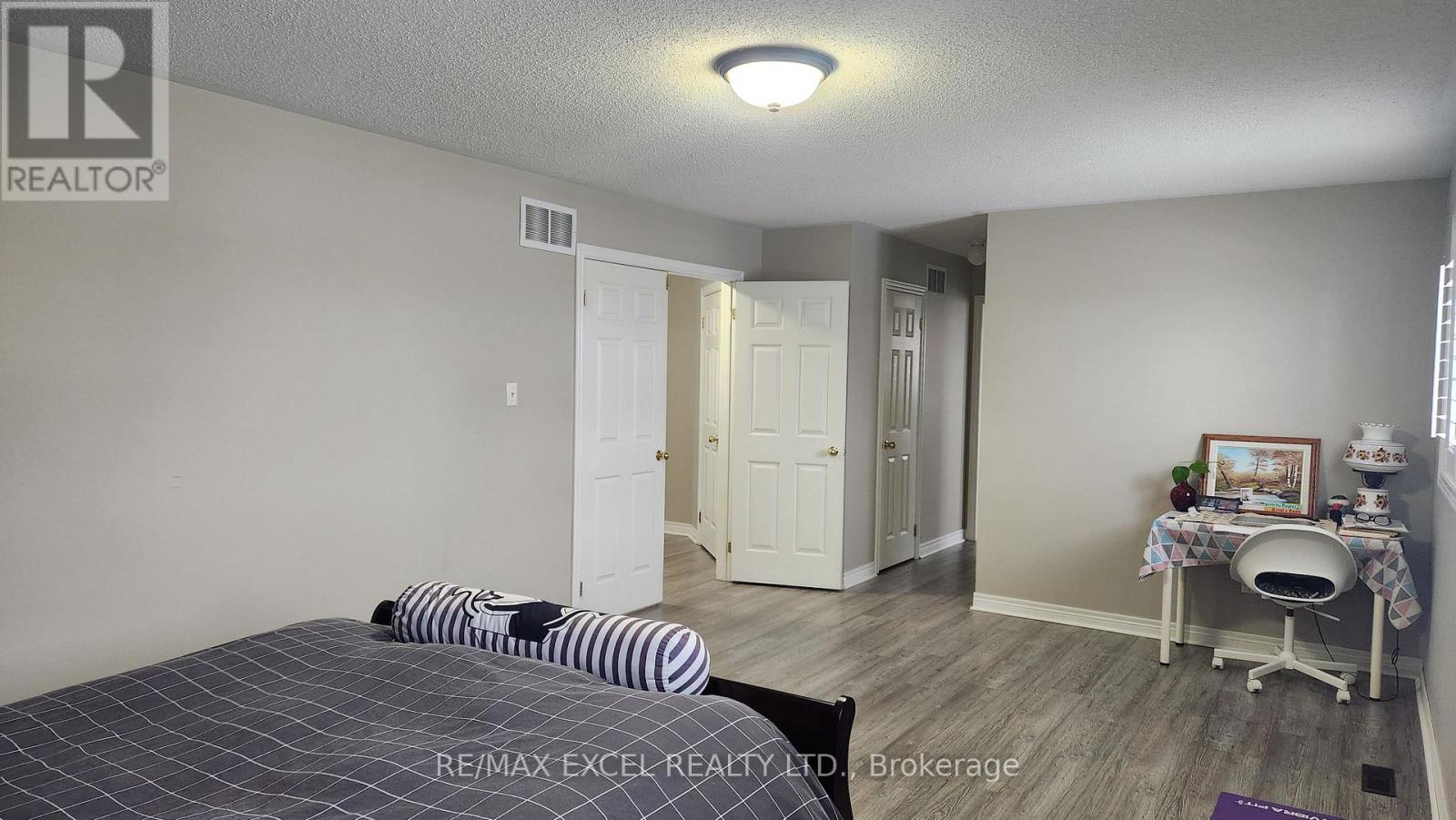 7 Truscott Avenue, Georgina, Ontario  L4P 0B3 - Photo 19 - N12704648