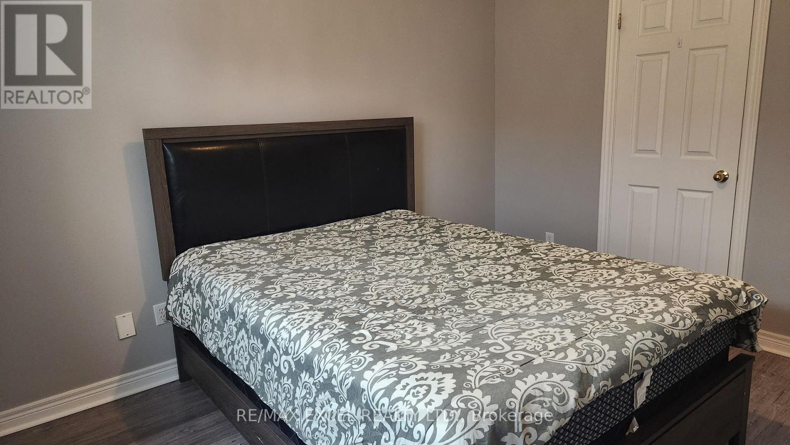 7 Truscott Avenue, Georgina, Ontario  L4P 0B3 - Photo 23 - N12704648