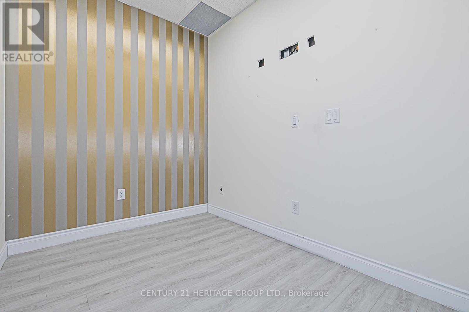 Level 1, Unit 1 ( Nw-1) - 9201 Yonge Street, Richmond Hill, Ontario  L4C 1H9 - Photo 12 - N12704668