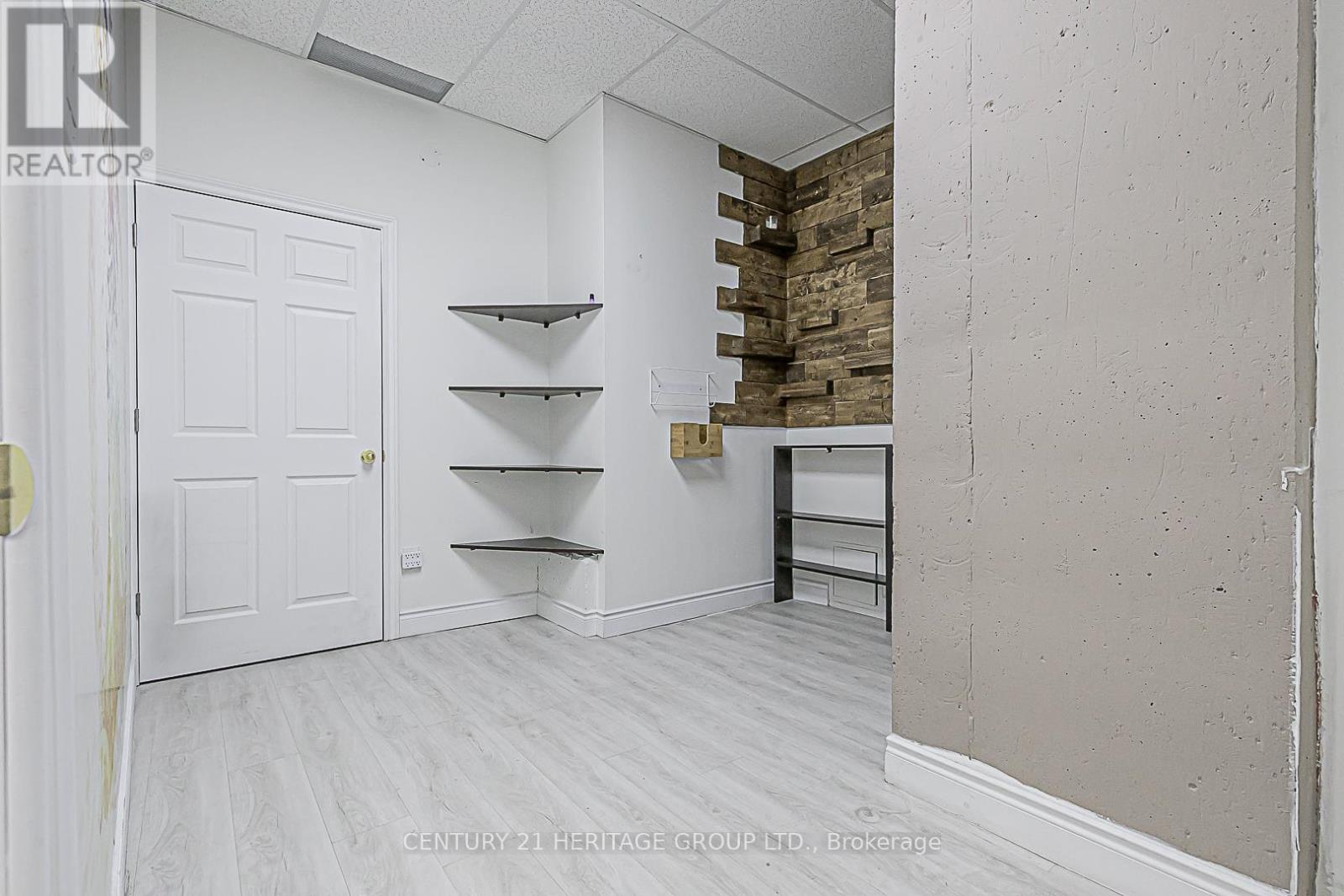 Level 1, Unit 1 ( Nw-1) - 9201 Yonge Street, Richmond Hill, Ontario  L4C 1H9 - Photo 15 - N12704668