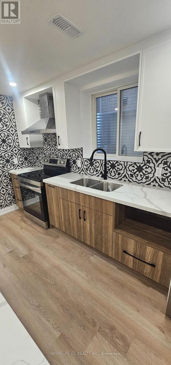 281 Blue Dasher Boulevard, Bradford West Gwillimbury, Ontario  L3Z 4H8 - Photo 5 - N12704676