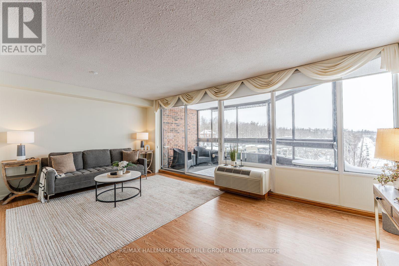 803 - 181 Collier Street, Barrie, Ontario  L4M 5L6 - Photo 4 - S12704736