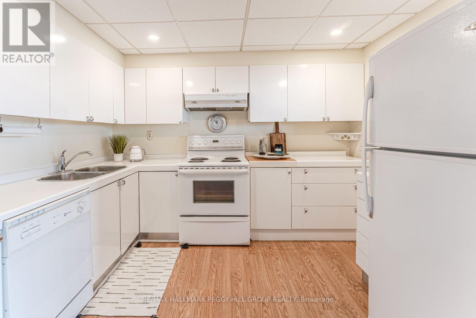 803 - 181 Collier Street, Barrie, Ontario  L4M 5L6 - Photo 6 - S12704736