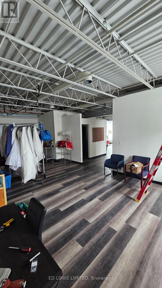 E - 526 Bryne Drive, Barrie, Ontario  L4N 9P6 - Photo 3 - S12704814