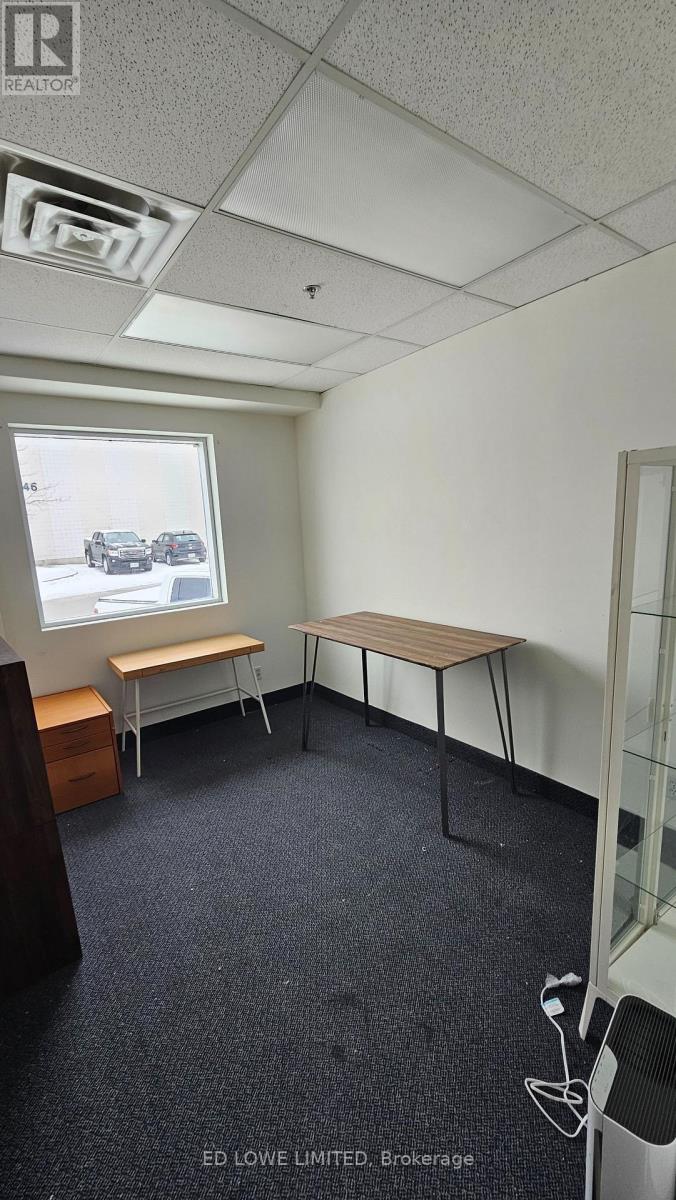 E - 526 Bryne Drive, Barrie, Ontario  L4N 9P6 - Photo 4 - S12704814