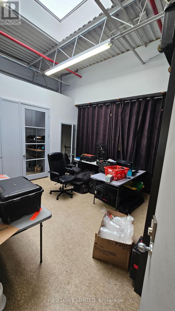 E - 526 Bryne Drive, Barrie, Ontario  L4N 9P6 - Photo 8 - S12704814