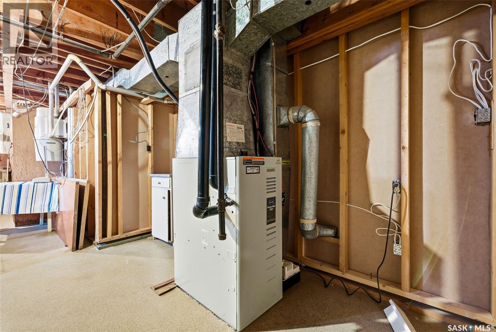 3213 Patricia Avenue, Regina, Saskatchewan  S4R 3V8 - Photo 28 - SK026986