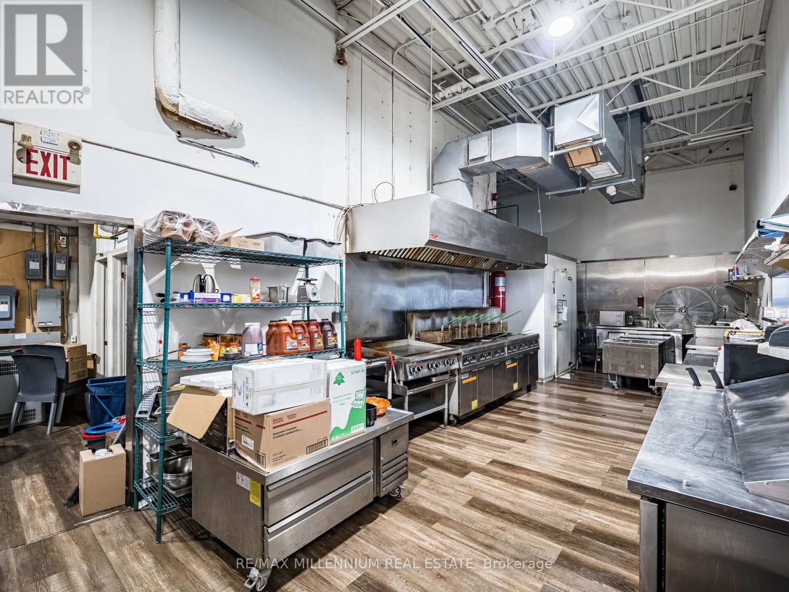 2905 Eglinton Avenue W, Mississauga, Ontario  L5M 6J3 - Photo 33 - W12704626