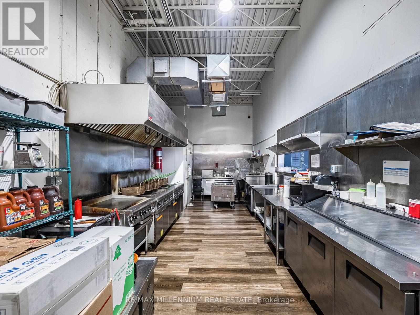 2905 Eglinton Avenue W, Mississauga, Ontario  L5M 6J3 - Photo 35 - W12704626