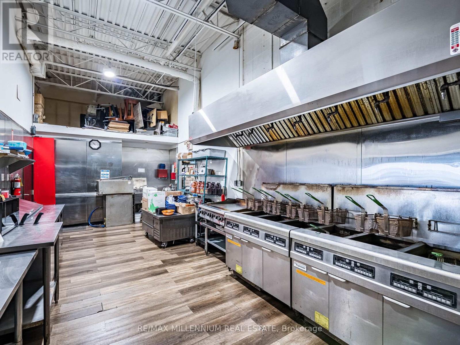 2905 Eglinton Avenue W, Mississauga, Ontario  L5M 6J3 - Photo 39 - W12704626