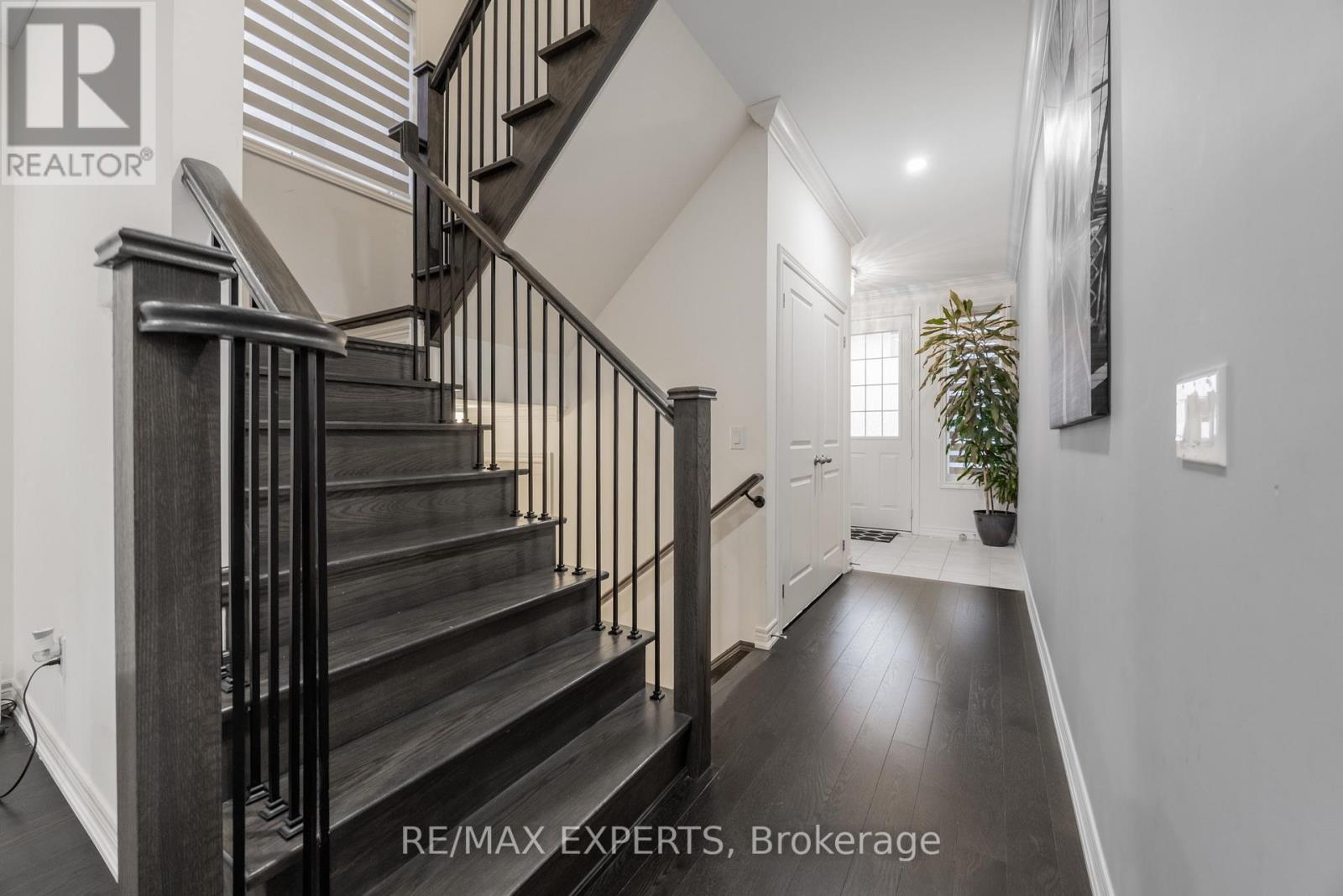 15 Nightjar Drive, Brampton, Ontario  L7A 5A1 - Photo 5 - W12704632