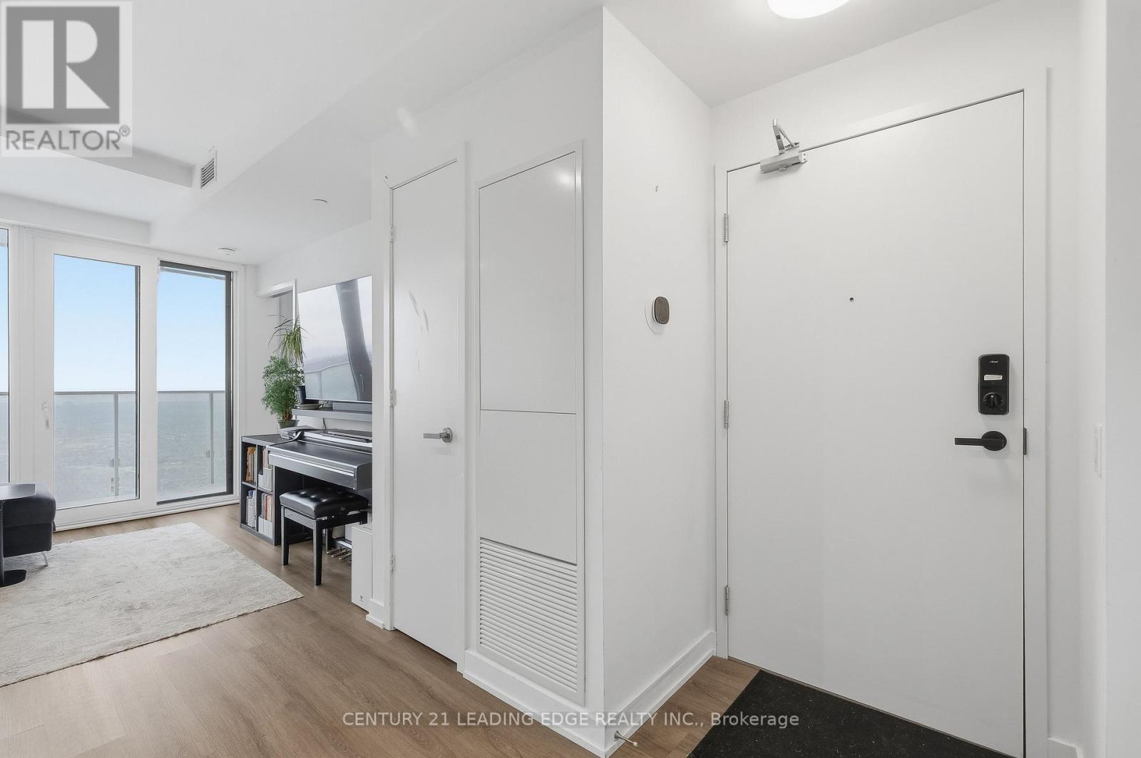 3805 - 3883 Quartz Road, Mississauga, Ontario  L5B 0M4 - Photo 3 - W12704640