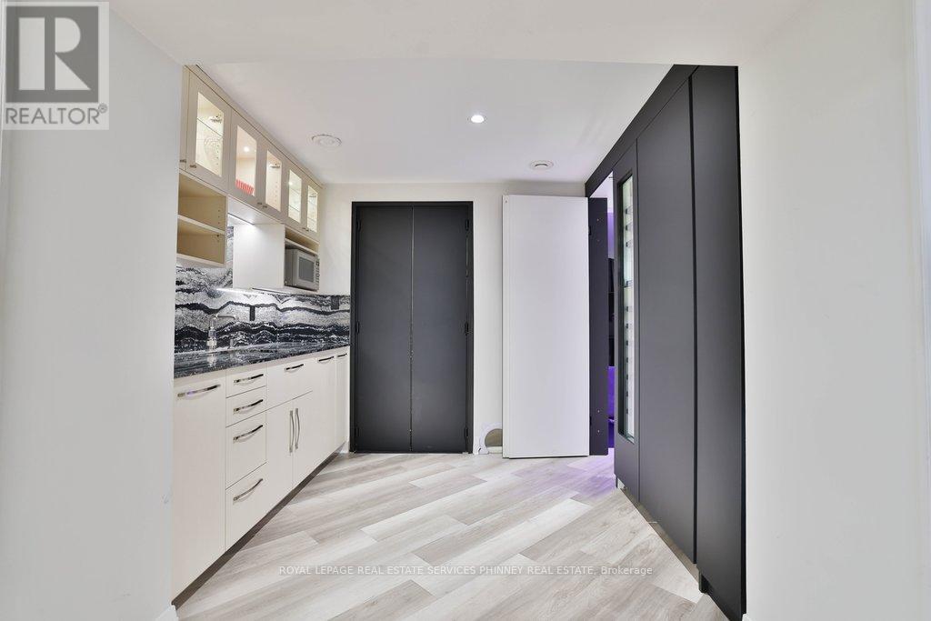 1352 Nocturne Court, Mississauga, Ontario  L5H 2L8 - Photo 30 - W12704642