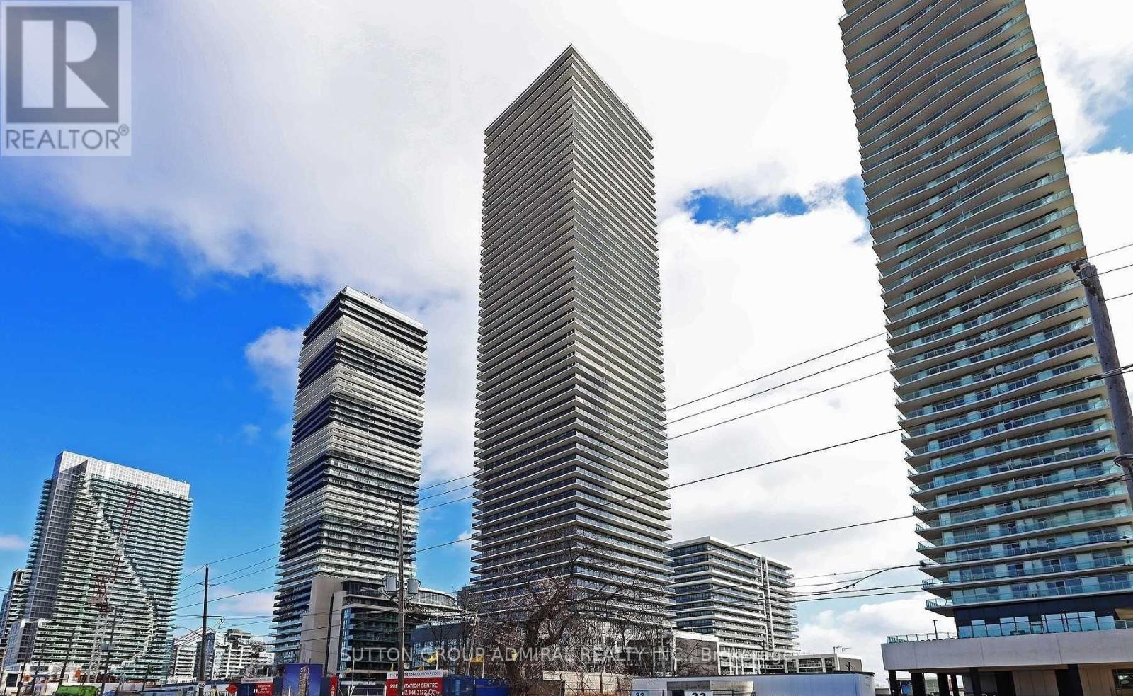 807 - 70 ANNIE CRAIG DRIVE, Toronto, Ontario