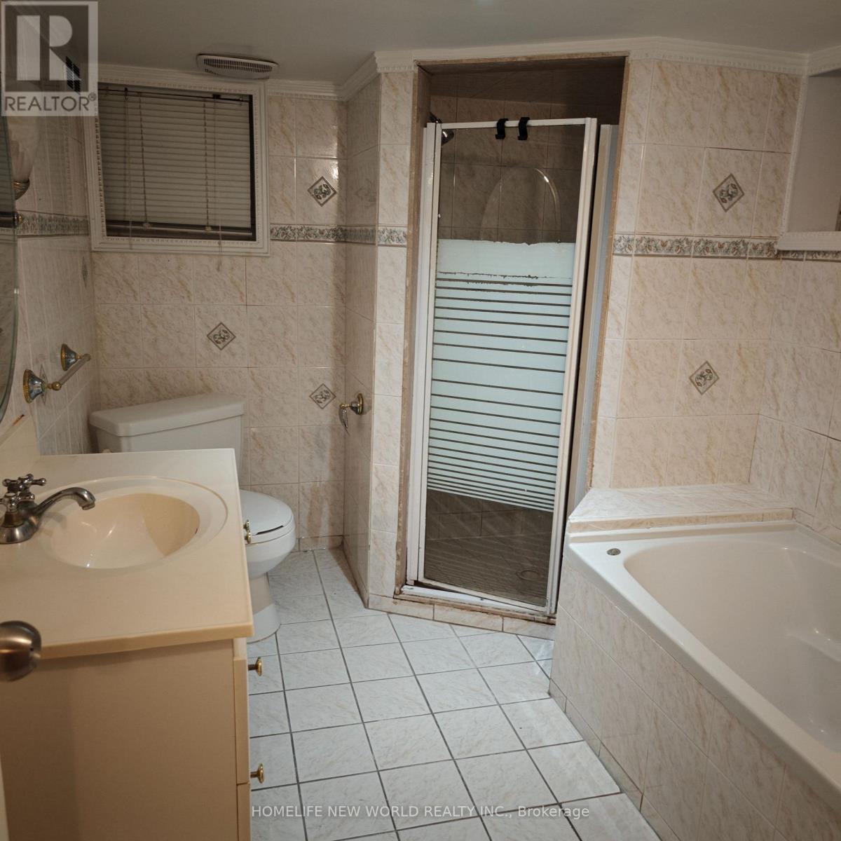 149 Lambton Avenue, Toronto, Ontario  M6N 2T1 - Photo 10 - W12704722