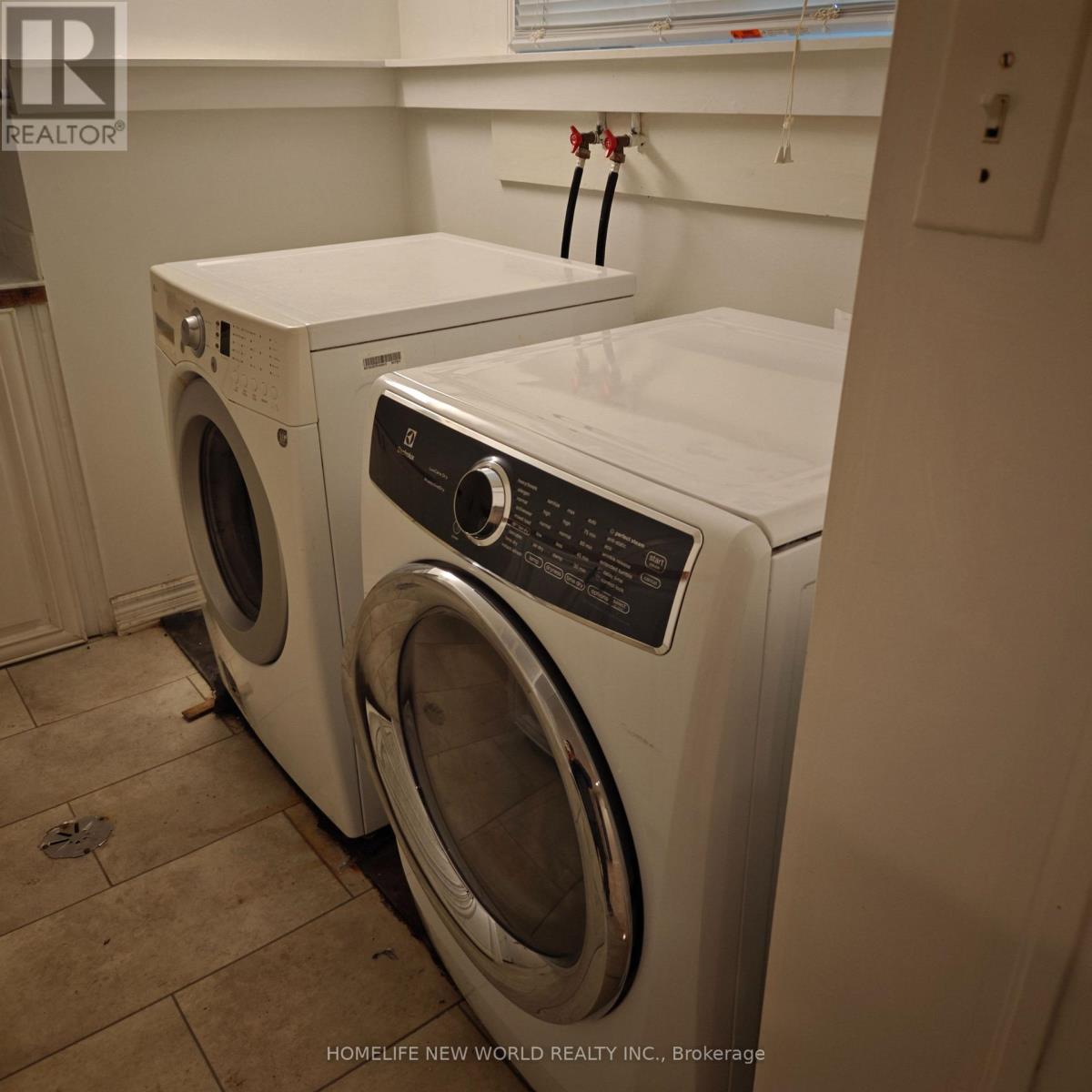 149 Lambton Avenue, Toronto, Ontario  M6N 2T1 - Photo 11 - W12704722