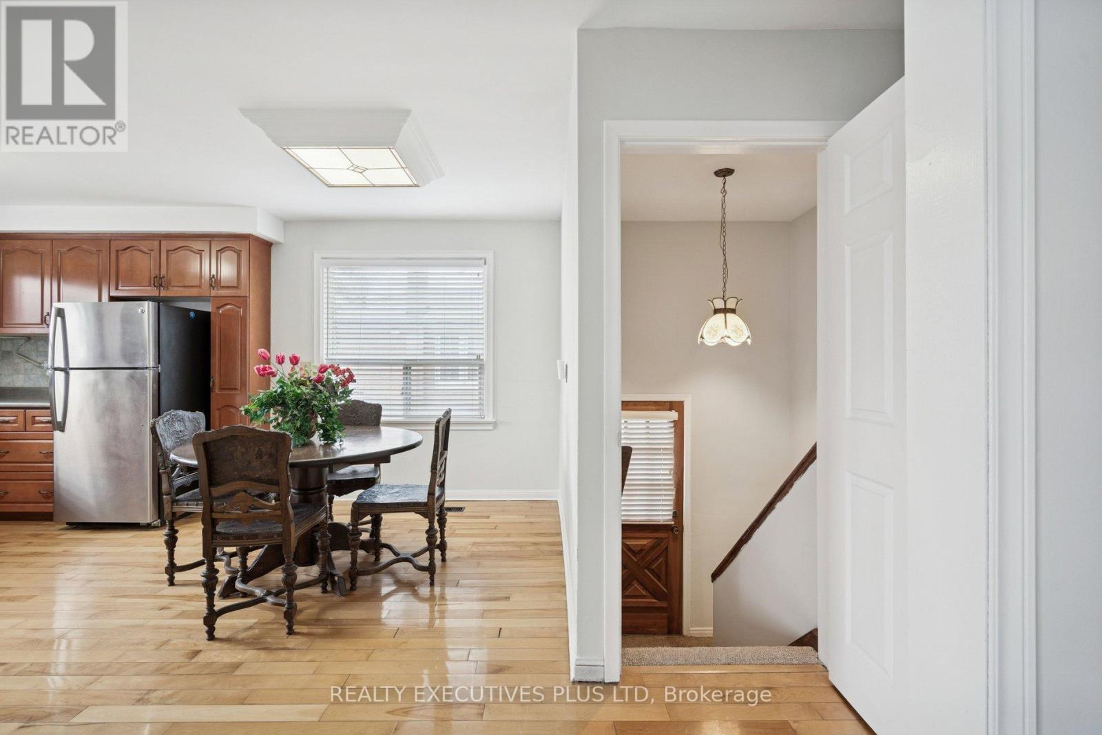 123 Jeffcoat Drive, Toronto, Ontario  M9W 3B9 - Photo 10 - W12704768